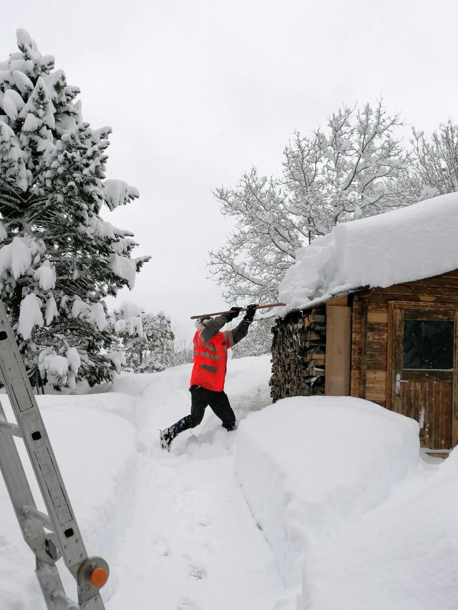 Gemuetliche Fewo Mit Sauna Inmitten Der Berge ميرنغن المظهر الخارجي الصورة